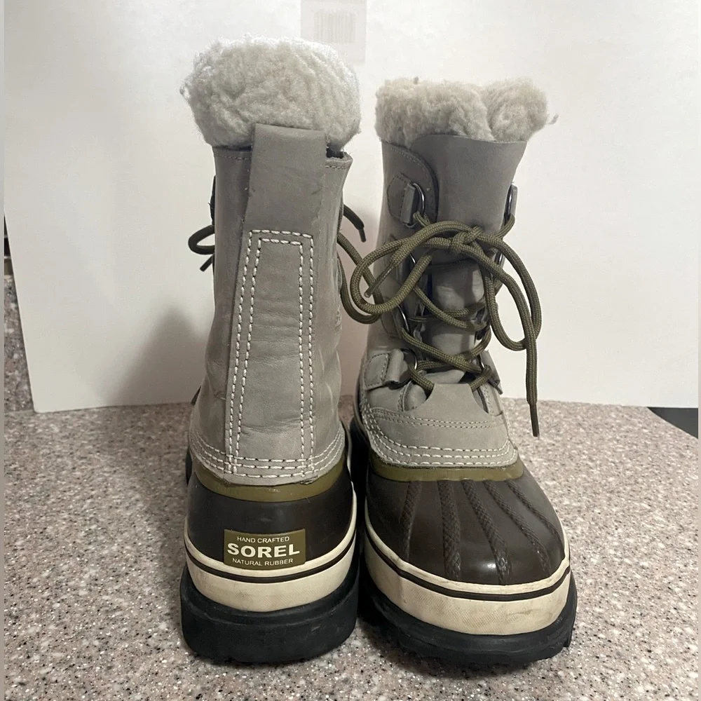 Sorel Women’s Caribou boot size 6 - Picture 2 of 9